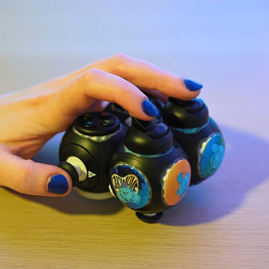 Microsoft introduced the Proteus Controller - a gamepad for players with disabilities Microsoft introduced the<strong> Proteus Controller</strong> - a gamepad for players with disabilities